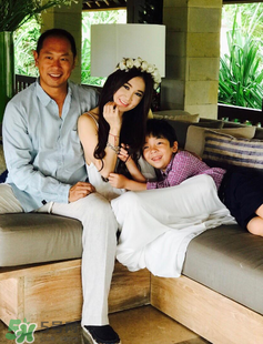 温碧霞不生娃吗,温碧霞为何不自己生?