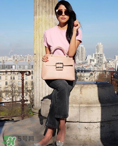 roger vivier包包价格,vivienne包包什么档次