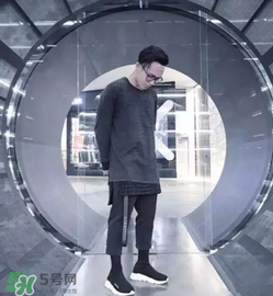 巴黎世家的袜子鞋,巴黎世家袜子鞋适合男的穿吗 巴黎世家的袜子鞋,巴黎世家袜子鞋适合男的穿吗