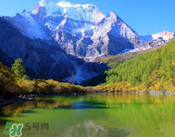 现在去香格里拉穿什么衣服,去香格里拉穿啥衣服