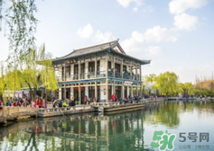 济南4月份穿什么衣服,济南四月份穿什么