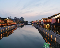 这个季节去苏州应该穿什么样的衣服,一月份去苏州穿什么衣服