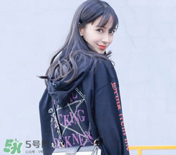 运动服怎样穿才时尚好看,运动服里面配什么衣服最搭配 运动服怎样穿才时尚好看,运动服里面配什么衣服最搭配