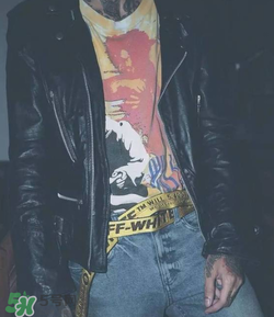 off white腰带系法,off white鞋带怎么系