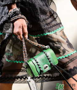 蔻驰走秀款包包图片,coach经典款包包推荐款