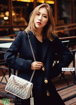 miumiu经典款包包,miumiu官网包包最新款报价