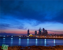 青岛三四月份穿什么,青岛4月份天气穿什么