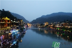 长沙四月中旬穿什么衣服,3月份长沙穿什么衣服