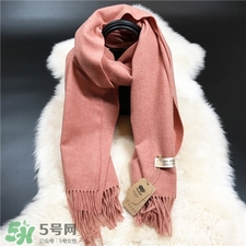 羊毛围巾洗了缩水了怎么办,羊绒围巾水洗缩水补救方法