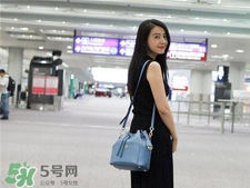 水桶包怎么背好看,水桶包怎么搭配衣服