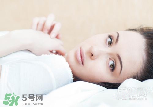 冬季不戴胸罩好吗,冬天长期不戴胸罩有危害吗