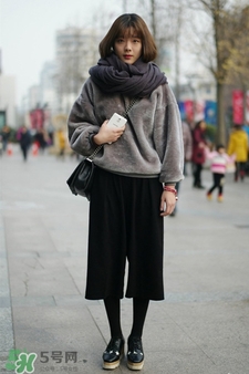阔腿裤里面穿什么袜子,阔腿裤配什么袜子