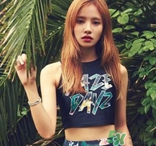 女生穿泳衣要穿内衣吗,泳衣要穿内衣吗