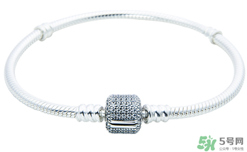 潘多拉手镯可以戴着洗澡吗,潘多拉手链能戴着洗澡吗