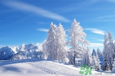 冬天下雪穿什么鞋防滑,雪天穿什么鞋子防滑防水