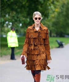 麂皮衣服如何清洗,麂皮的衣服可以机洗吗