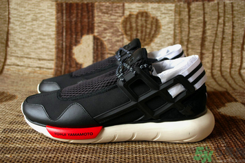 怎样看阿迪达斯的鞋是不是正品,阿迪达斯限量版鞋 怎样看阿迪达斯的鞋是不是正品,阿迪达斯限量版鞋