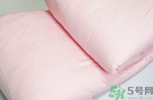 蚕丝被的好处和功效,蚕丝被哪里的好
