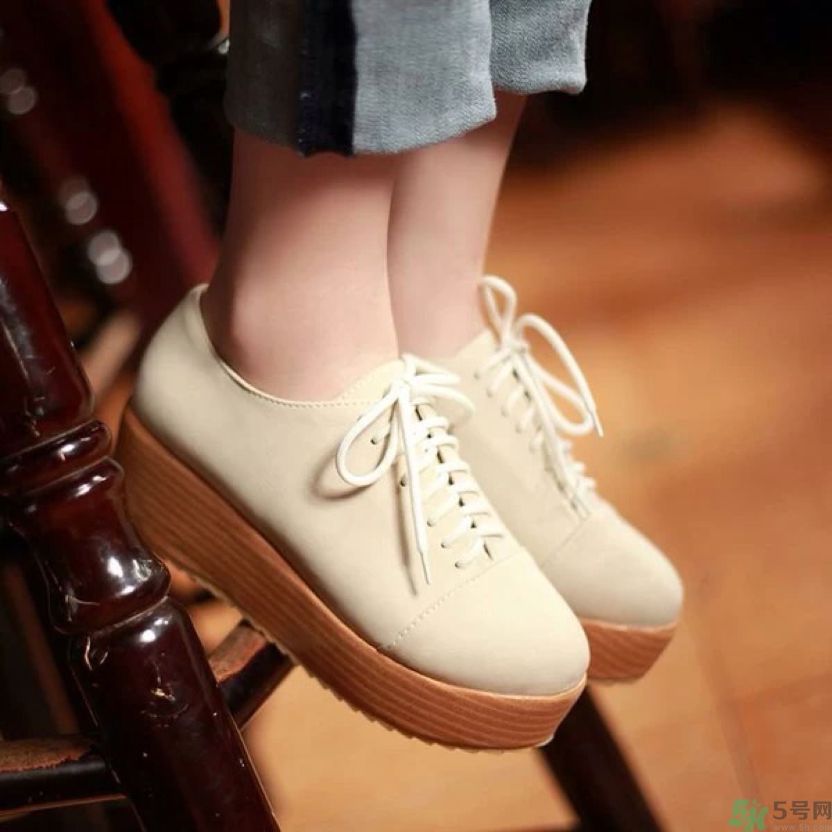 鞋子磨脚怎么办小妙招,鞋子磨脚怎么办?教你如何轻松解决