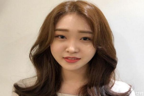 八字刘海日常怎么打理,八字刘海平时怎么打理