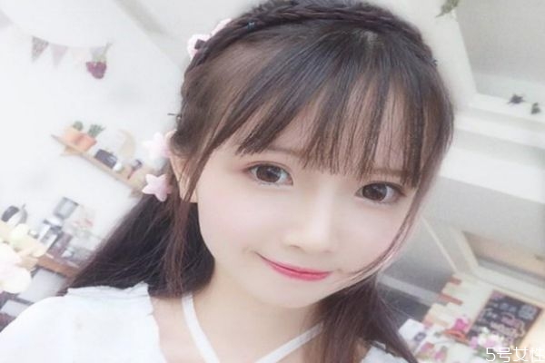 刘海中间有缝隙怎么弄男,刘海中间有缝隙怎么弄不用卷发棒