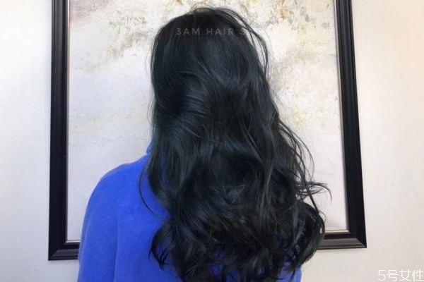 不漂的蓝黑色掉色是什么颜色,不漂的蓝黑色掉色后会变成黑色吗