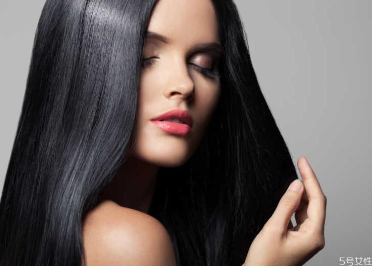 头发白了有什么办法才能变黑,头发白了吃什么可以变黑 头发白了有什么办法才能变黑,头发白了吃什么可以变黑