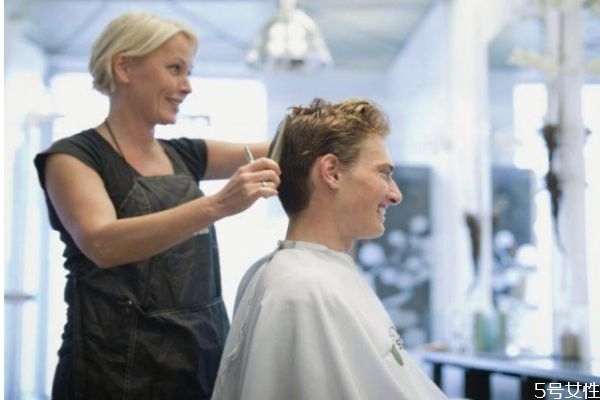 理发后几天最好看,头发理完几天后最好看 理发后几天最好看,头发理完几天后最好看