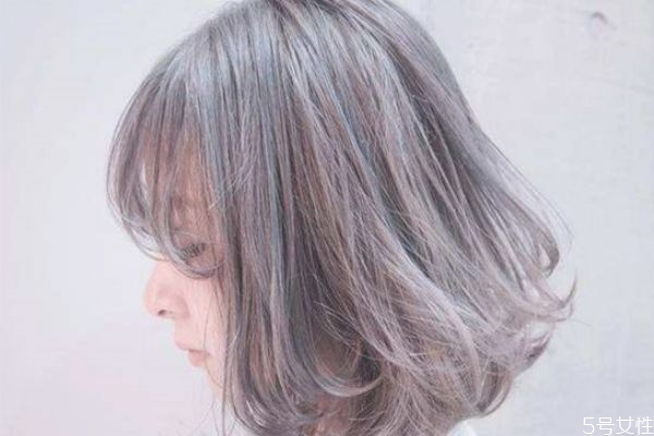 锡纸烫的药水和普通烫发药水一样吗?,锡纸烫用热烫药水还是冷烫药水