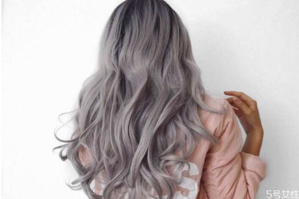 自己在家染发怎么洗脸上的染发剂,自己在家染发怎么洗 自己在家染发怎么洗脸上的染发剂,自己在家染发怎么洗