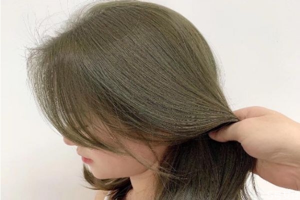 焗油好还是染发好,焗油和染头发哪个先做比较好