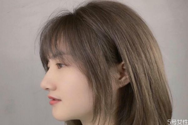 黑茶棕好看还是黑茶色好看,黑茶色和黑茶棕色哪个好看