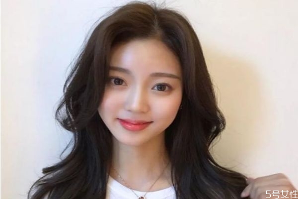 烫发后多久会恢复原样,烫过发后怎么打理