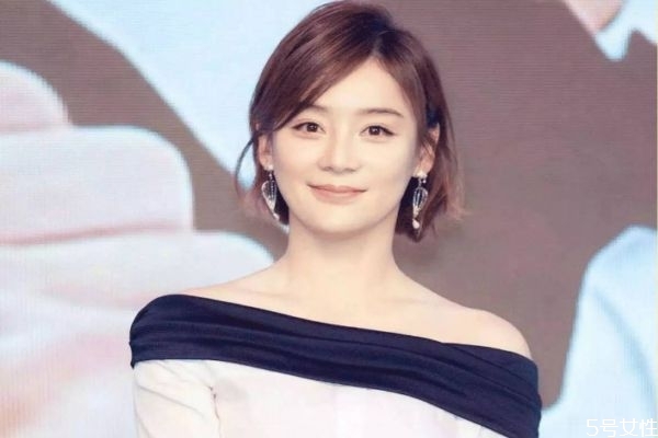 刚染完头发可以洗吗,头发刚染完可以洗头吗