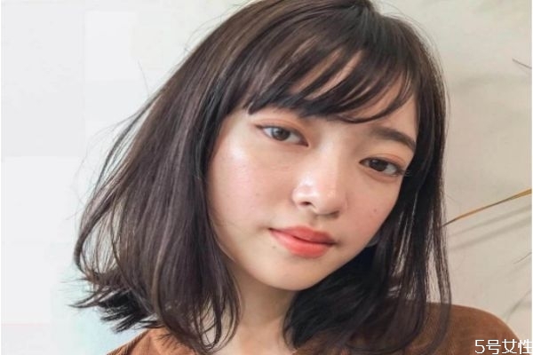 锁骨发一定要染吗,锁骨发型需要烫发吗