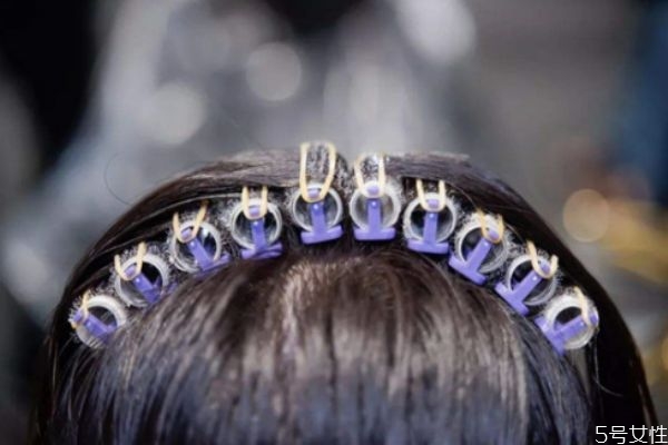 摩根烫需要药水吗,摩根烫药水用普通冷烫药水可以吗