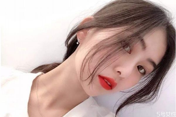 八字刘海要烫吗,八字刘海要烫吗多少钱