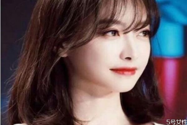 刘海分界处有点秃怎么改善,刘海分界线处秃了怎么办 刘海分界处有点秃怎么改善,刘海分界线处秃了怎么办