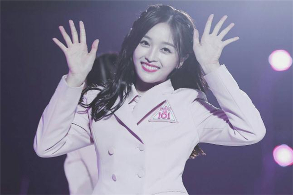 u型发际线适合什么发型,发际线方形适合的发型 u型发际线适合什么发型,发际线方形适合的发型