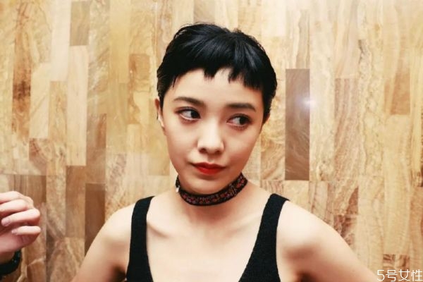 什么是狗啃刘海,什么是狗啃刘海发型男