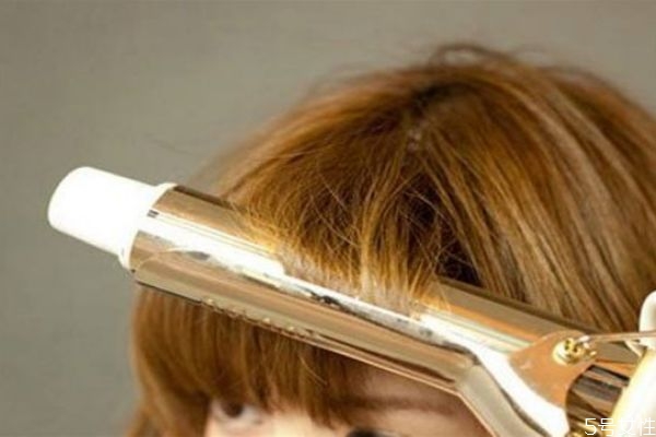 怎样让刘海变直不用拉且永不变形,怎样让刘海变直不用拉男生