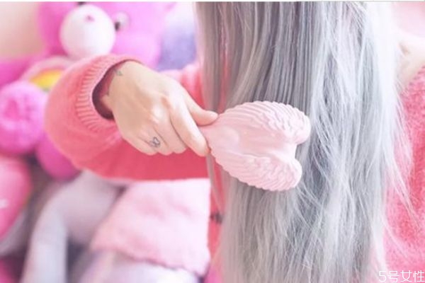 刘海分开合不上怎么办男,刘海经常分开,合不上怎么办?