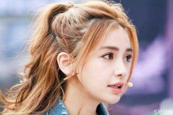 发际线高留什么刘海,扎高马尾会导致发际线后移吗 发际线高留什么刘海,扎高马尾会导致发际线后移吗