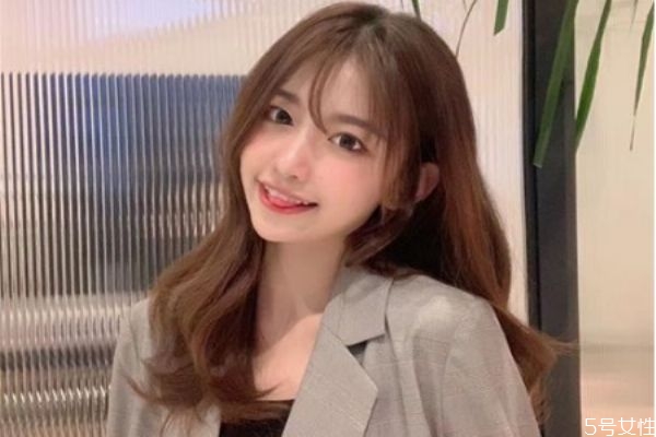 使用护发素的正确方法,什么情况需要用护发素 使用护发素的正确方法,什么情况需要用护发素