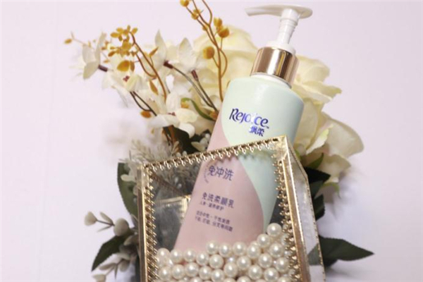 飘柔免洗护发素干发可以用吗,飘柔免冲洗护发素怎么样