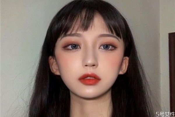 精油护发的正确用法,护发精油使用步骤 精油护发的正确用法,护发精油使用步骤