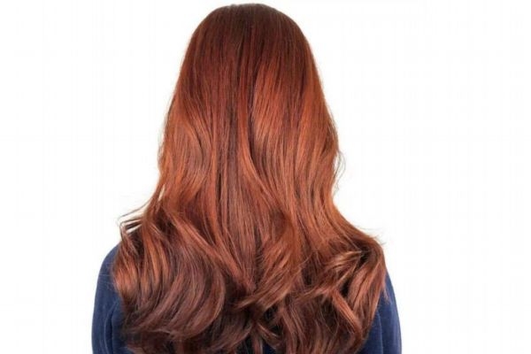 染酒红色头发多久才褪色,染酒红色掉色之后是什么样的 染酒红色头发多久才褪色,染酒红色掉色之后是什么样的