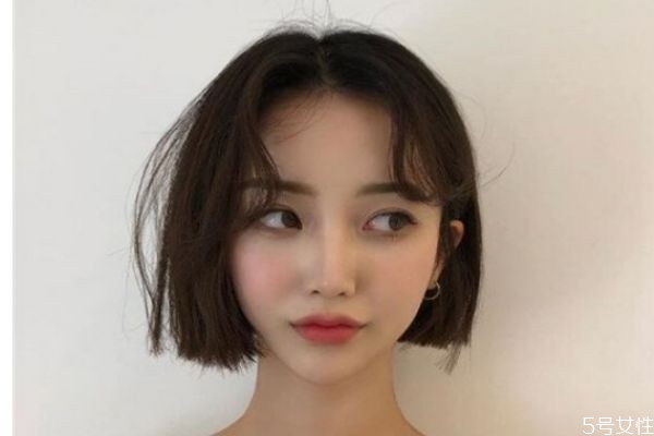 直短发发型2021年最新款女图片,直短发女生图片