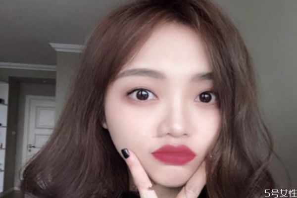 蜜茶棕适合黑皮吗,蜜茶棕适合什么皮肤