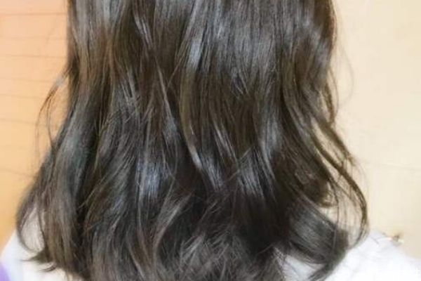 黑茶色明显吗,黑茶色如何才能看的不明显